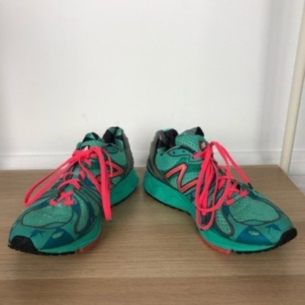 NEW BALANCE teal / pink Tokyo 890 sneakers sz 9.5